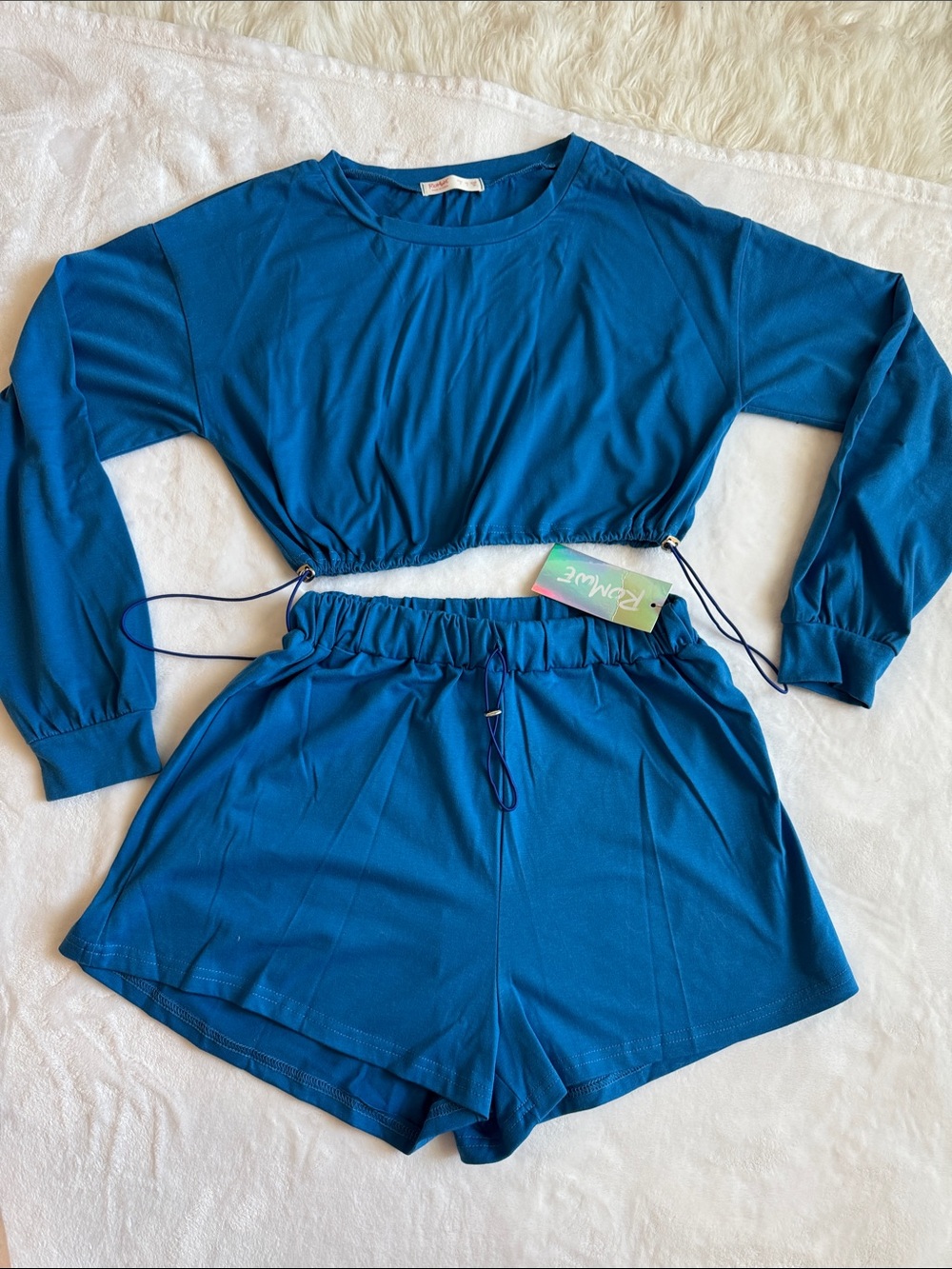 ROMWE Deep Teal Long-Sleeve Crop Top & Elastic Waist Shorts Set